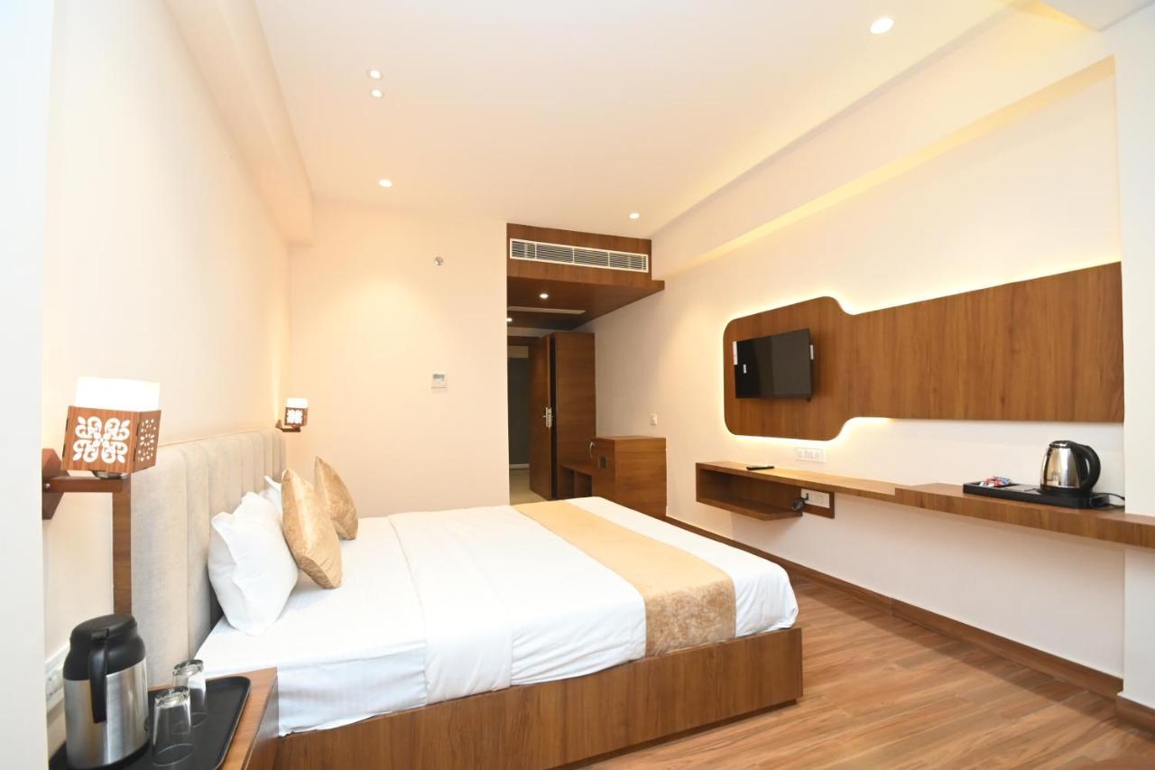 Hotel Blue Sapphire Kota  Eksteriør bilde